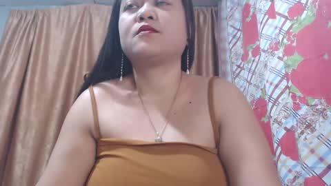 Snapshot of precious0088 chatting on April 27, 1:25 am precious0088 online show from April 27, 1:25 am