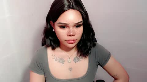 Snapshot of preciousangel69xxx chatting on January 7, 10:11 am MAXXINE online show from January 7, 10:11 am