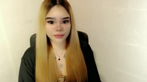 MAXXINE online show from February 6, 6:18 am