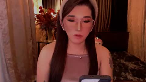 Snapshot of preciousrosedoll chatting on June 12, 1:04 am Rosedoll online show from June 12, 1:04 am