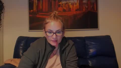 Snapshot of preciousssex chatting on April 2, 1:53 pm preciousssex online show from April 2, 1:53 pm