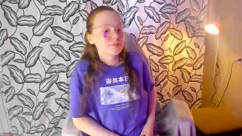 Snapshot of preety_niki chatting on June 4, 2:28 am preety_niki online show from June 4, 2:28 am