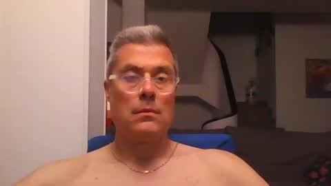 Snapshot of prendimisubito chatting on June 4, 11:00 pm prendimisubito online show from June 4, 11:00 pm