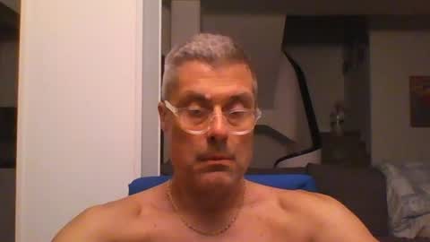 Snapshot of prendimisubito chatting on July 7, 10:47 pm prendimisubito online show from July 7, 10:47 pm