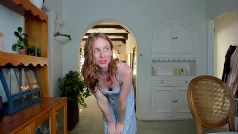 Pretend online show from February 2, 9:57 pm