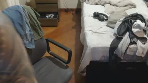 Snapshot of pretoriaan chatting on October 4, 1:14 am pretoriaan online show from October 4, 1:14 am