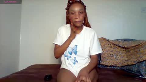 Snapshot of pretty253 chatting on May 15, 6:42 am pretty253 online show from May 15, 6:42 am