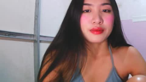pretty_am online show from April 14, 4:13 pm