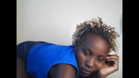 Snapshot of pretty_ass07 chatting on June 6, 5:23 am pretty_ass07 online show from June 6, 5:23 am