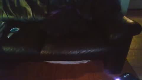 Snapshot of pretty_boy321 chatting on May 10, 2:17 am pretty_boy321 online show from May 10, 2:17 am
