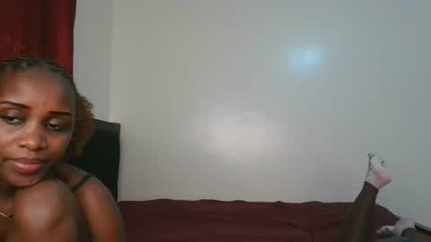 Snapshot of pretty_empress chatting on July 24, 2:09 am pretty_empress online show from July 24, 2:09 am