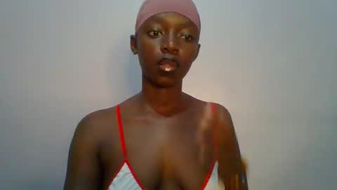 Snapshot of pretty_hearts chatting on February 22, 4:02 am Shillah online show from February 22, 4:02 am