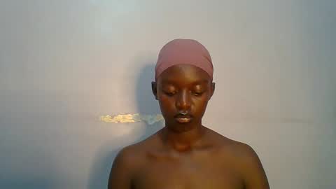 Snapshot of pretty_hearts chatting on February 22, 6:17 pm Shillah online show from February 22, 6:17 pm