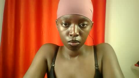 Snapshot of pretty_hearts chatting on March 2, 2:58 am Shillah online show from March 2, 2:58 am