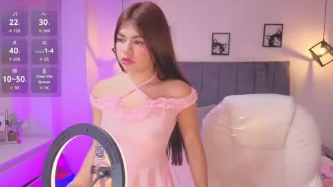 pretty online show from May 27, 1:08 pm