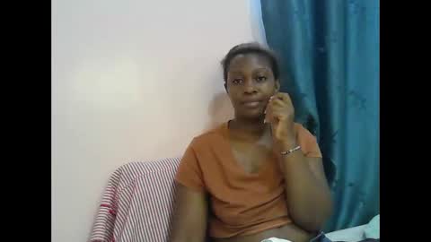 pretty_kylah online show from October 4, 8:45 am