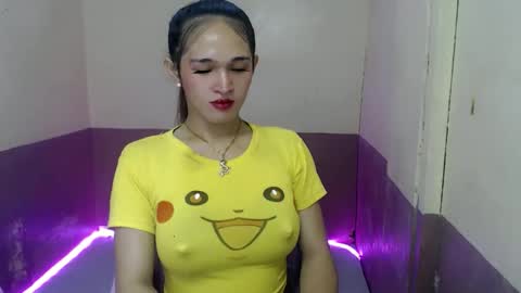 pretty_lady_kitty online show from April 23, 2:52 pm