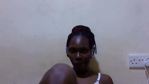 Snapshot of pretty_leila1 chatting on April 10, 11:59 am pretty_leila1 online show from April 10, 11:59 am