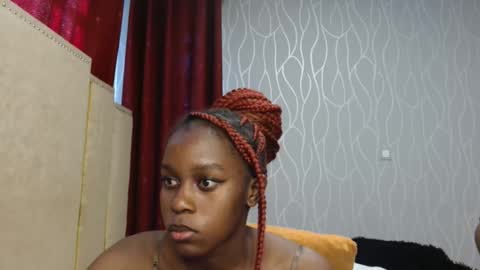 Snapshot of pretty_lioness_ chatting on February 3, 6:22 am Pretty online show from February 3, 6:22 am