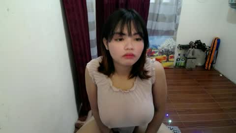 Snapshot of pretty_little_baby18 chatting on June 26, 6:51 am Venus online show from June 26, 6:51 am