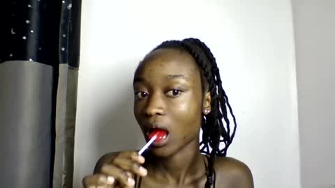 Snapshot of pretty_luv1 chatting on June 30, 10:16 am pretty luv1 online show from June 30, 10:16 am