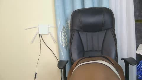 Snapshot of pretty_marslady chatting on March 22, 2:26 am pretty_marslady online show from March 22, 2:26 am
