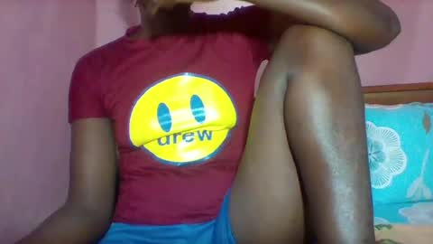 Snapshot of pretty_mine chatting on July 4, 6:58 pm pretty time online show from July 4, 6:58 pm