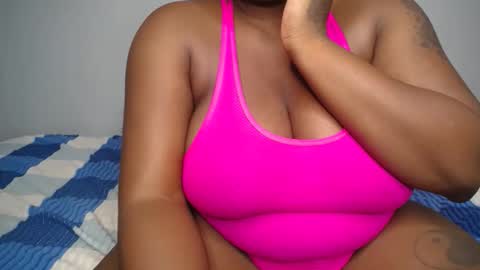 creamy squirter online show from March 2, 4:36 pm