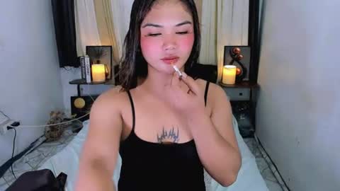 Snapshot of pretty_percy chatting on June 14, 9:33 am hi im percy online show from June 14, 9:33 am