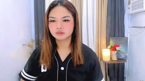 Snapshot of pretty_percy chatting on July 21, 12:02 am hi im percy online show from July 21, 12:02 am