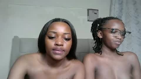 Snapshot of pretty_petite18 chatting on June 15, 10:12 pm lynn online show from June 15, 10:12 pm
