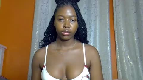 Snapshot of pretty_petite24 chatting on May 26, 6:48 pm pretty_petite24 online show from May 26, 6:48 pm