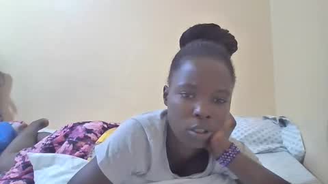 pretty_petite_ebony online show from February 17, 4:15 pm
