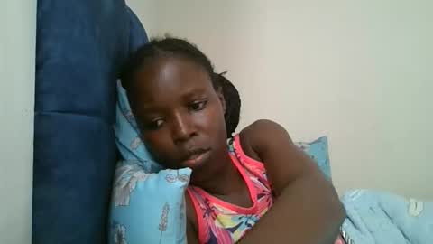 pretty_petite_ebony online show from February 7, 2:32 pm