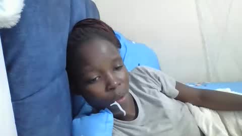 Snapshot of pretty_petite_ebony chatting on May 4, 11:12 pm pretty_petite_ebony online show from May 4, 11:12 pm