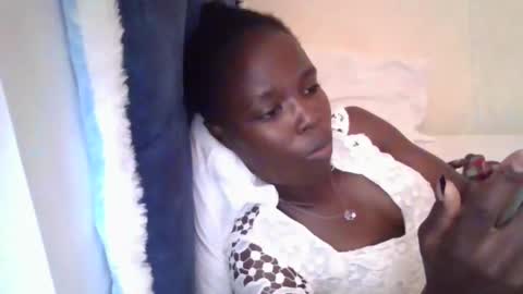 Snapshot of pretty_petite_ebony chatting on May 10, 2:22 pm pretty_petite_ebony online show from May 10, 2:22 pm