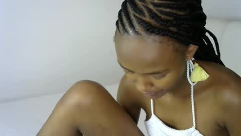 Snapshot of pretty_queennie chatting on May 20, 7:09 pm Pretty doll online show from May 20, 7:09 pm