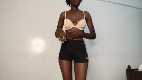 Snapshot of pretty_sexxxy chatting on April 9, 11:59 am pretty_sexxxy online show from April 9, 11:59 am