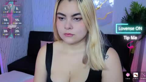 Snapshot of pretty_tay chatting on May 21, 11:39 am pretty_tay online show from May 21, 11:39 am