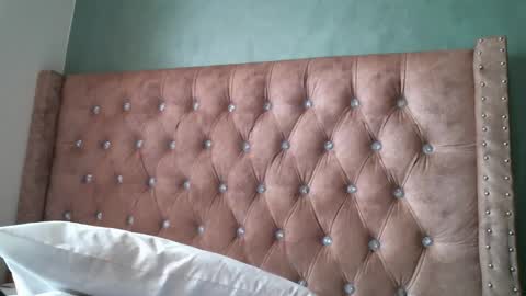 zii online show from April 8, 8:14 am