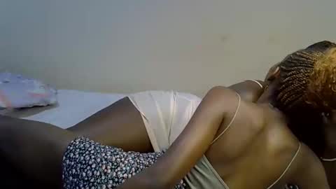 pretty_zio online show from November 9, 9:02 pm