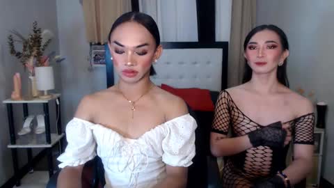 prettyakhira online show from February 17, 9:35 am