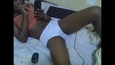 prettyalma online show from December 24, 10:01 am