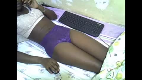 prettyalma online show from January 2, 7:44 am