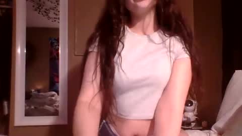 Snapshot of prettybaby22 chatting on February 8, 3:19 am prettybaby22 online show from February 8, 3:19 am