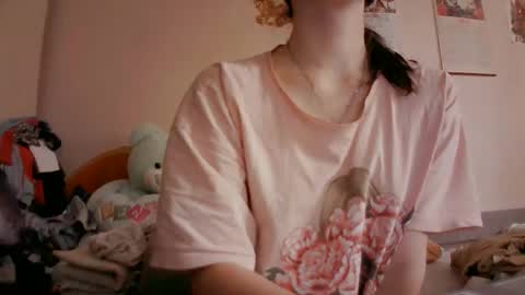 Bella online show from May 28, 9:17 am