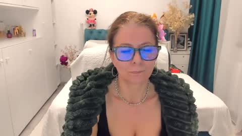 wilma online show from April 17, 11:30 pm