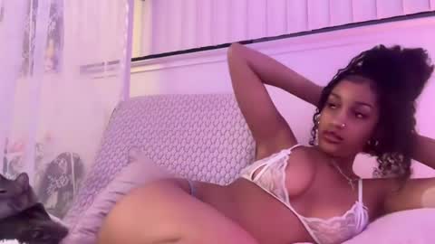 prettyblackgal online show from July 19, 7:45 am