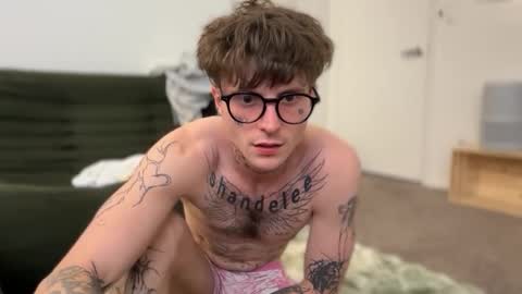 pretty boy online show from April 29, 5:11 am