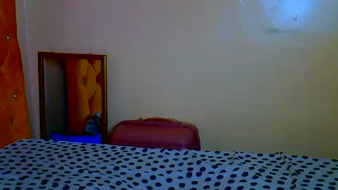 prettycandy0 online show from March 15, 6:58 pm